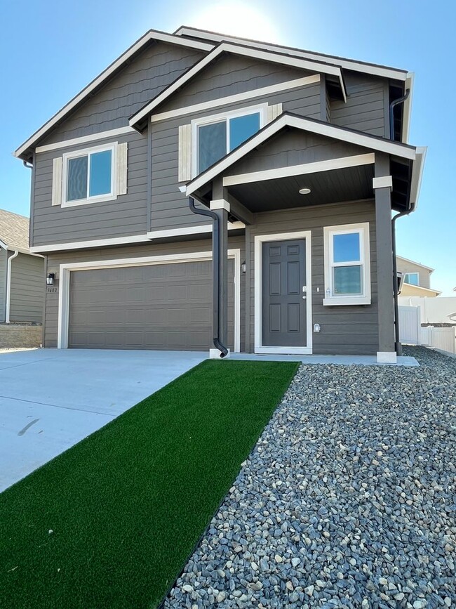 Building Photo - Brand new 3 bedroom/2.5 bathroom ready for... Rental