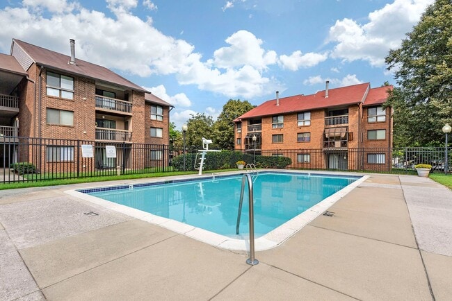 Photo - The Greens at Columbia Apartments