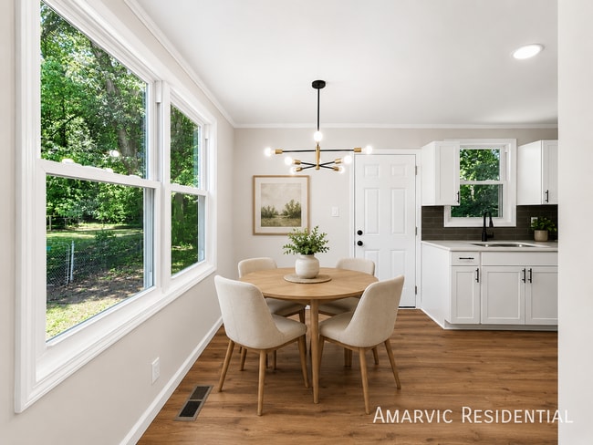 Photo - 807 Candlewood Dr