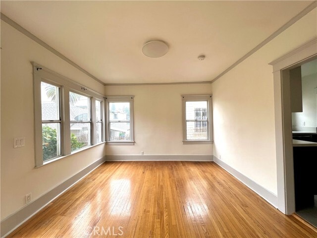 Photo - 1343 Portia St