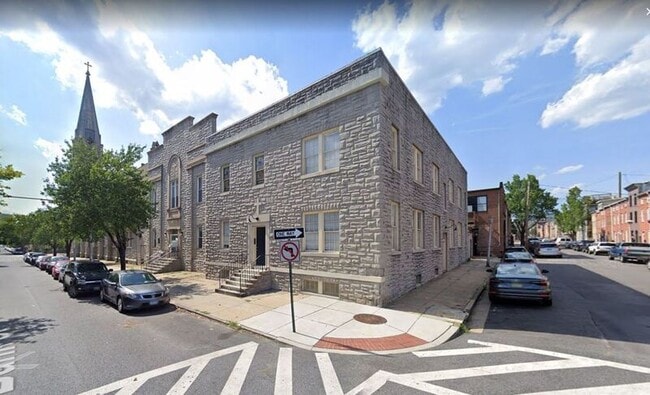 Building Photo - 1730 Bank St Unit 1 Rental