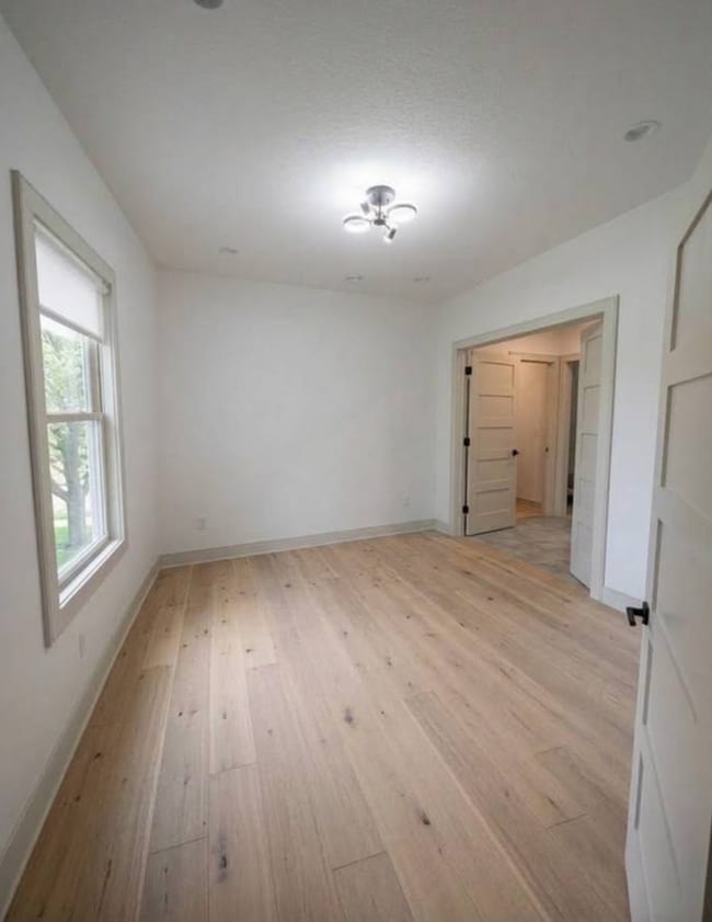 2529 Pleasant Ave Unit 2 - 4 Bed 2 Bath