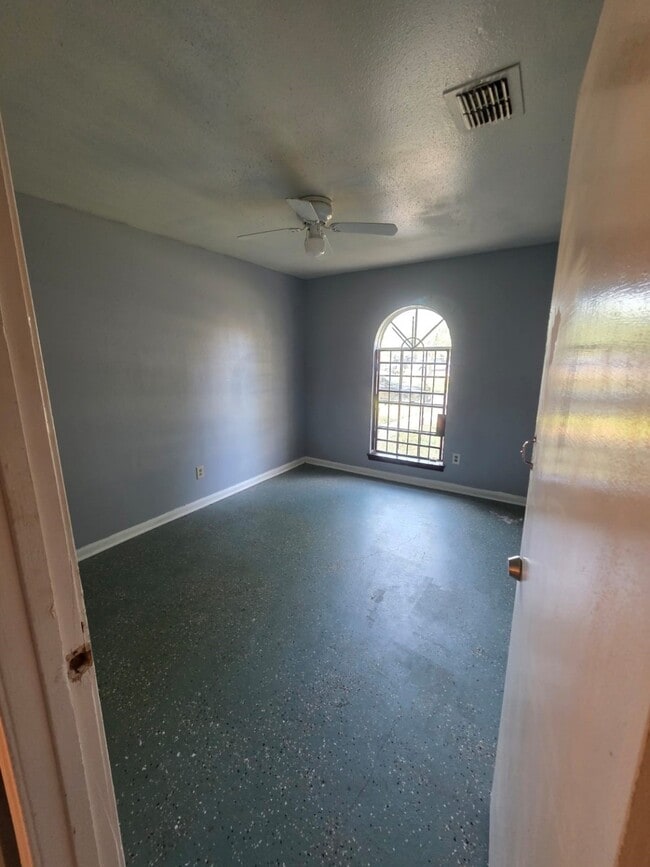 Photo - 2202 Winter Bay Ln