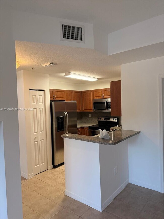 Photo - 906 SW 143rd Ave