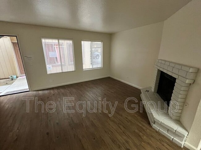 Photo - 3936 W Meadow Ave