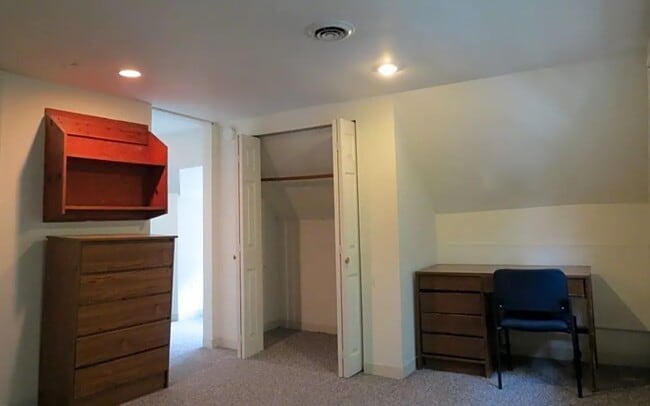 Photo - 610 W Elm St