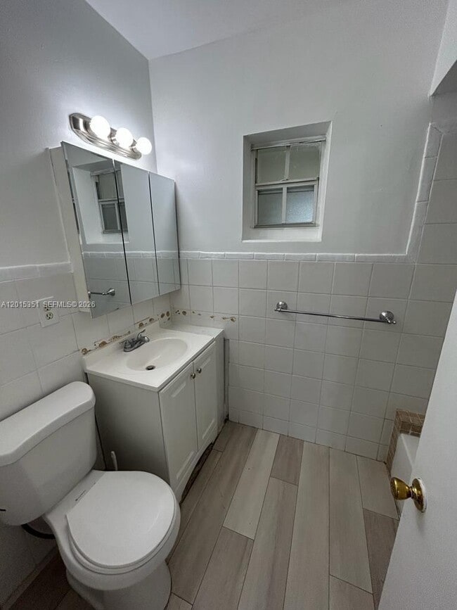 Photo - 7920 East Dr Unidad 14