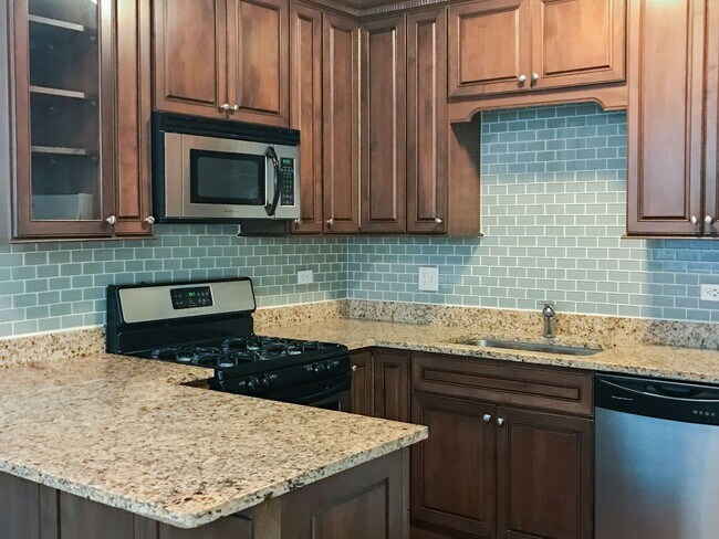 Photo - 4836 N Paulina St Unit G