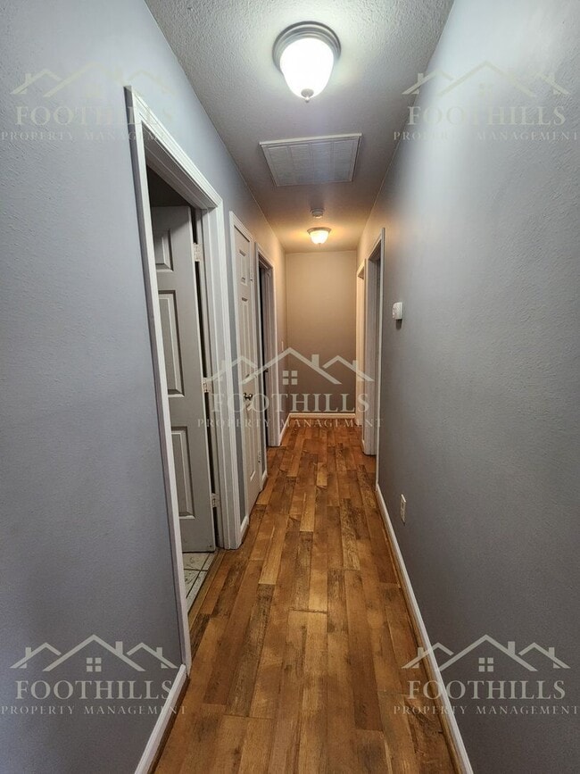 Photo - 438 Old Colony Rd