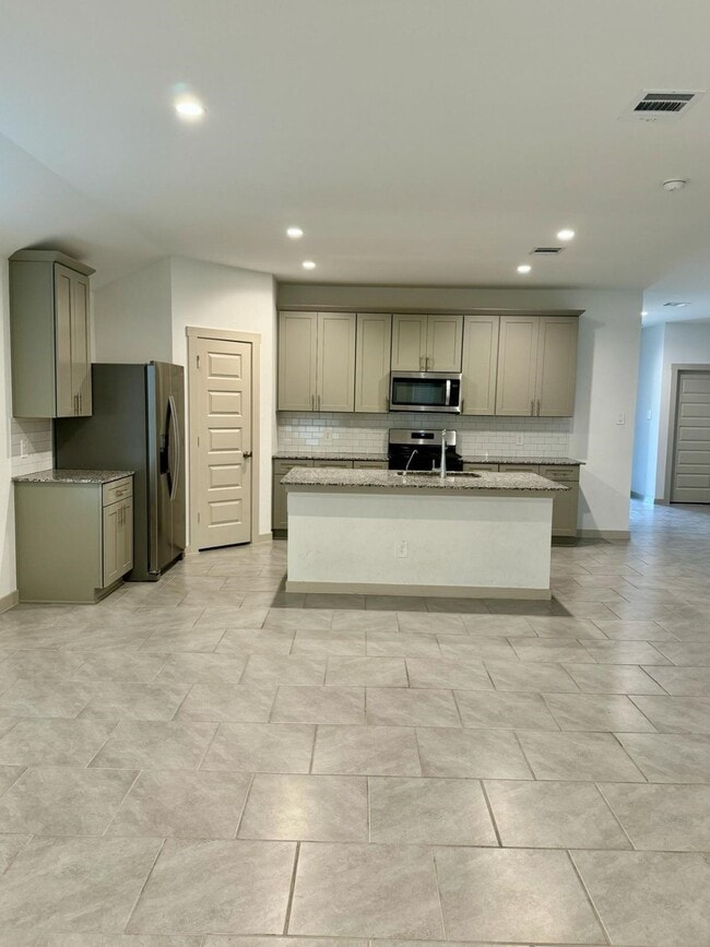 Building Photo - 4930 Natchez Trce