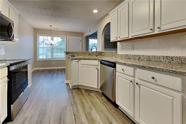 Photo - 903 Tucker Ln