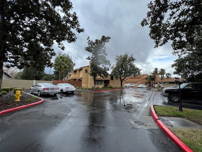 Photo - 3 bedroom condo in gated community!