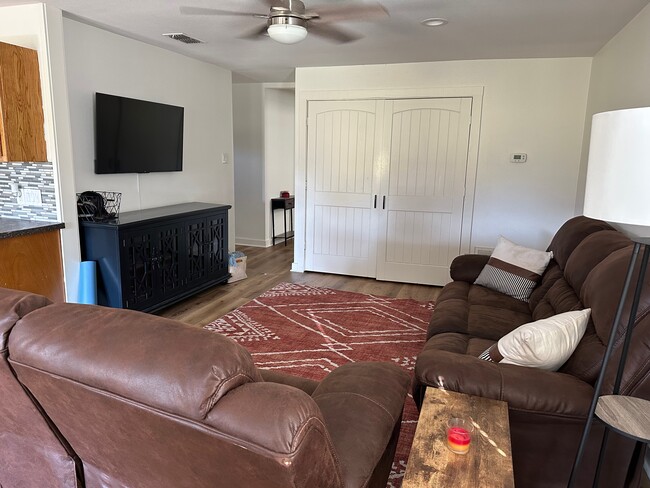 Photo - 21488 Mixon Rd