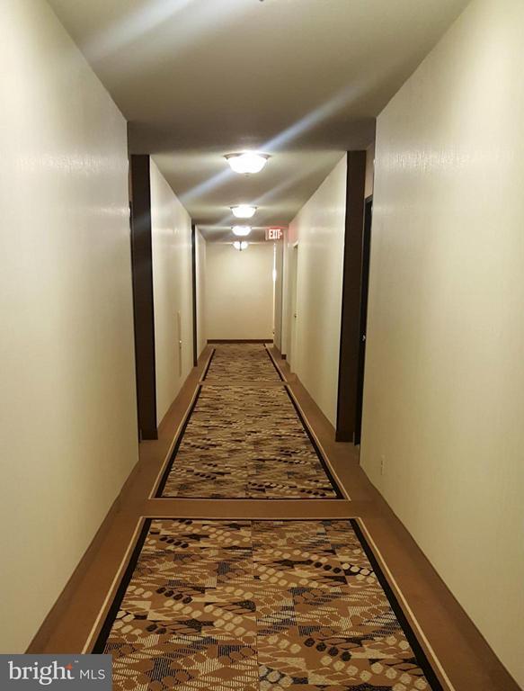 Building Photo - 4515 Willard Ave Unit 2008S