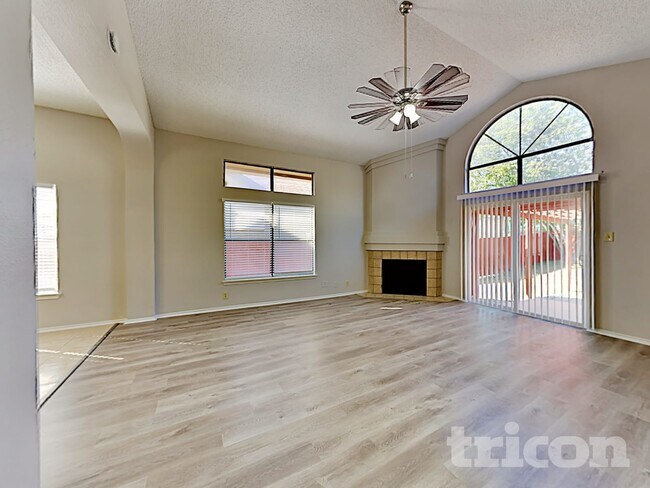 Photo - 7947 Flower Trail