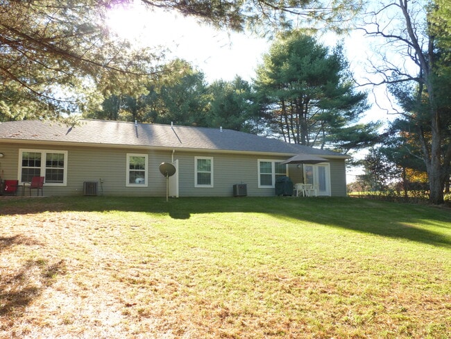 Photo - 724 Greenlawn Rd