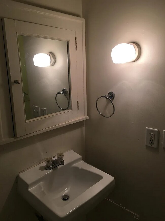 Photo - 2222 N Girard Ave