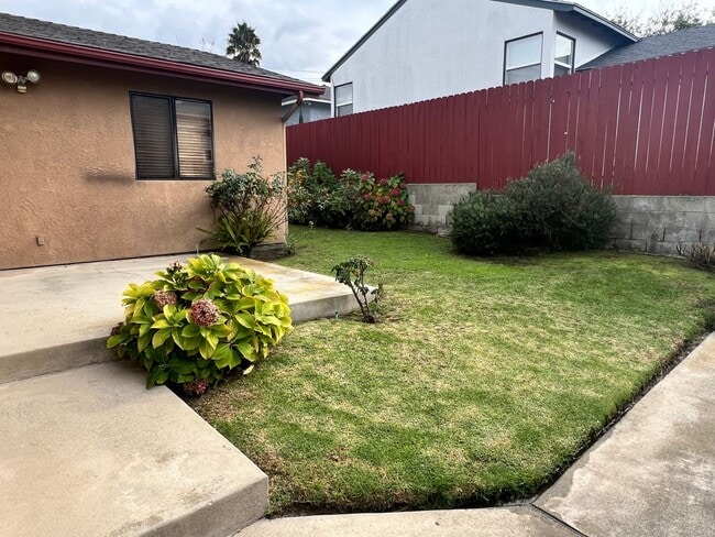 Photo - Grand Ave Barakat Unit #621