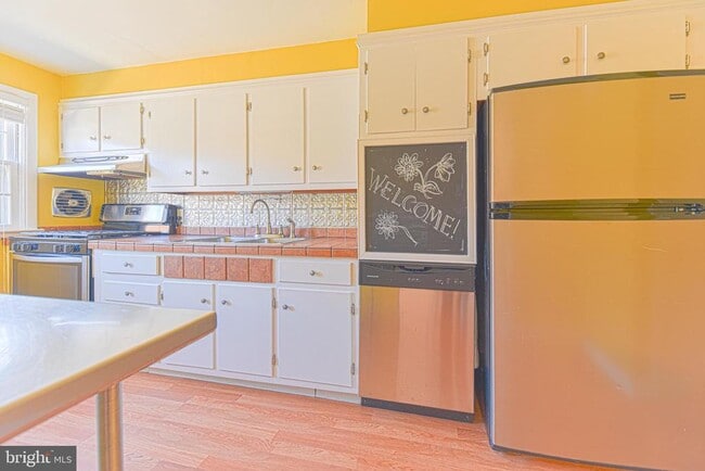 Photo - 1130 Linden Ave