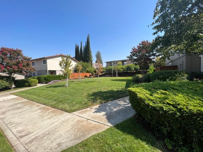 Photo - Stunning Pleasanton Vintage Terrace Townhouse! 2 bedrooms and 1.5 bathrooms! Sharp upgrades throu...
