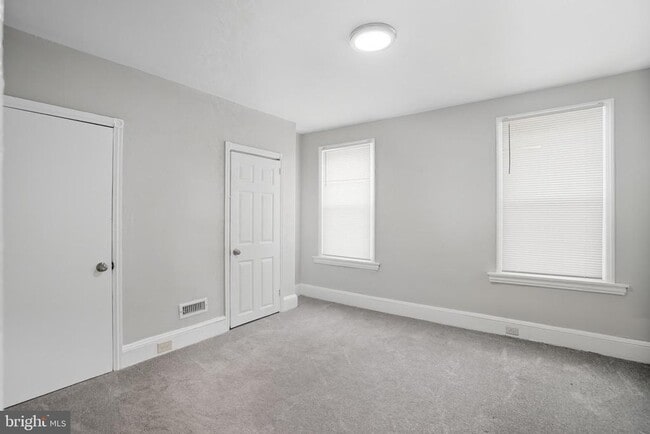 Photo - 3930 Priscilla St