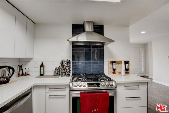 Photo - 108 W Maple St Unit 27