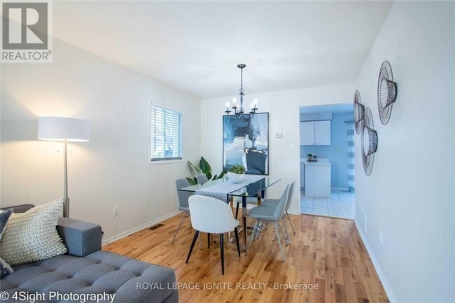 Photo - 10 Bonnycastle Dr