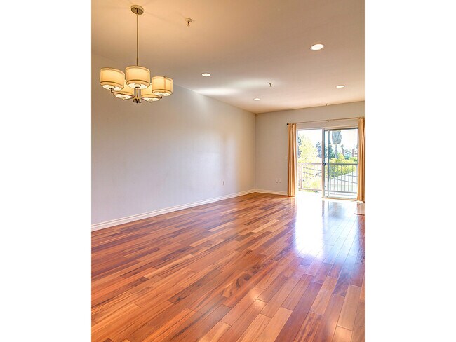 Photo - 7100 Alvern St Condo Unit 323