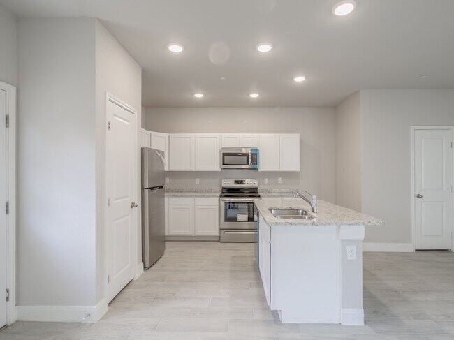 Photo - 7503 Savannah Brooks