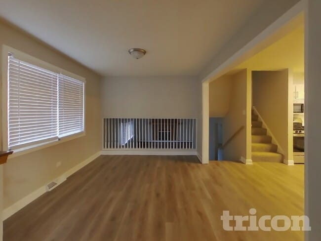 Photo - 11050 Parkside Ave