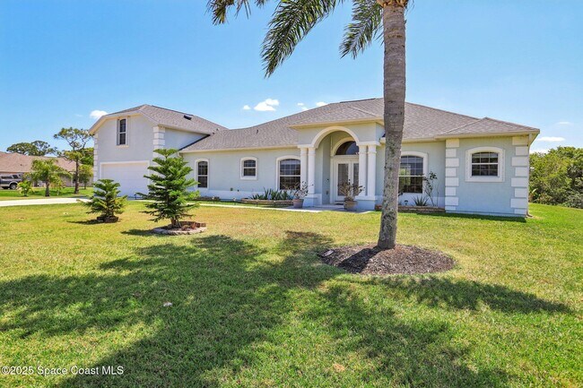 929 Hialeah St