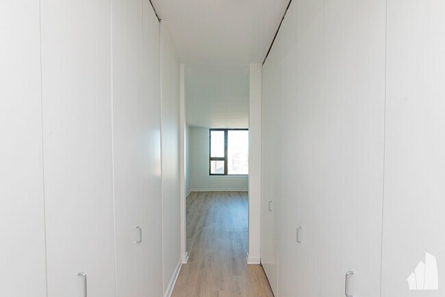 Photo - 501 N Clinton St Unit 2502
