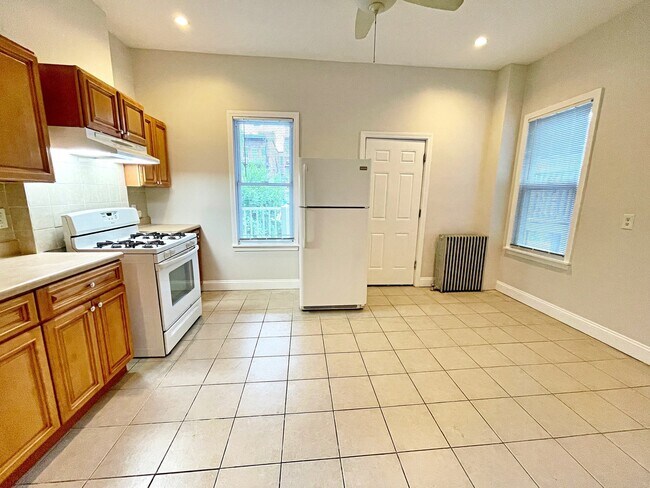 Photo - 92 Webster St Unit 1