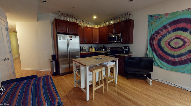 Photo - 516 N 34th St Apartments Unit A
