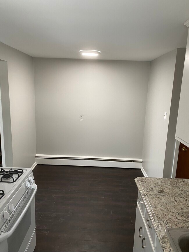 6066 Transit Rd Unit 4