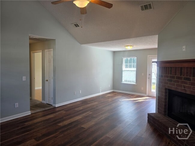 Photo - 103 Reese Way