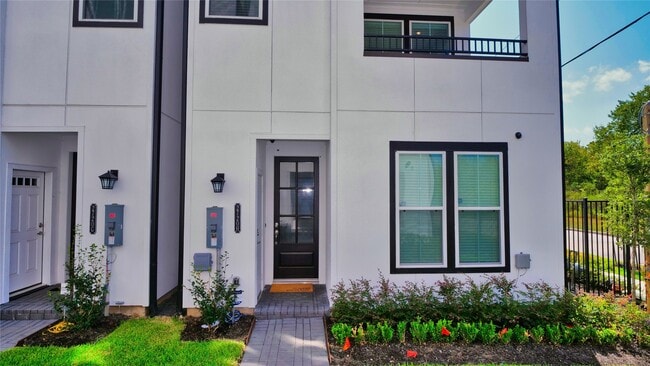 Photo - 2720 Grand Fountains Dr