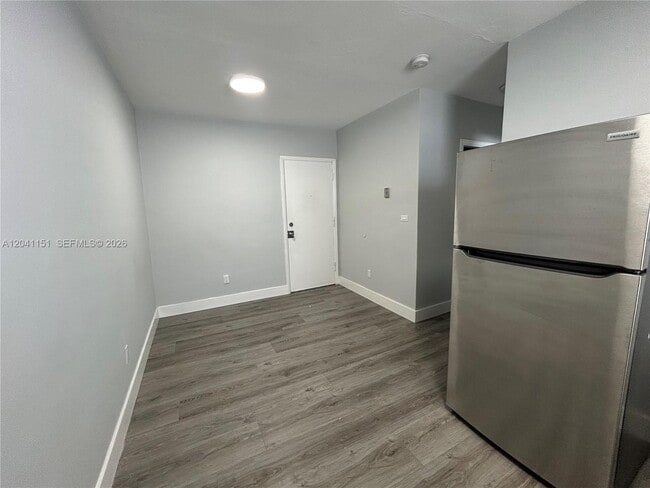 Photo - 1346 Alton Rd Unit B2