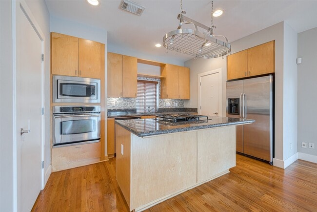 Photo - 4305 Eigel St