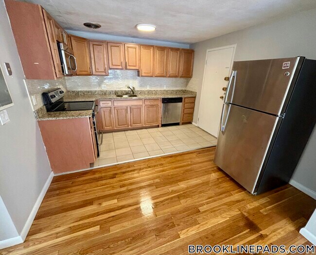 222 Babcock St Unidad 2B
