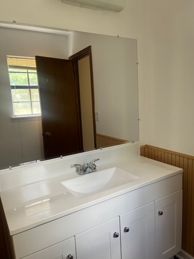 Photo - 10255 Old 63 S