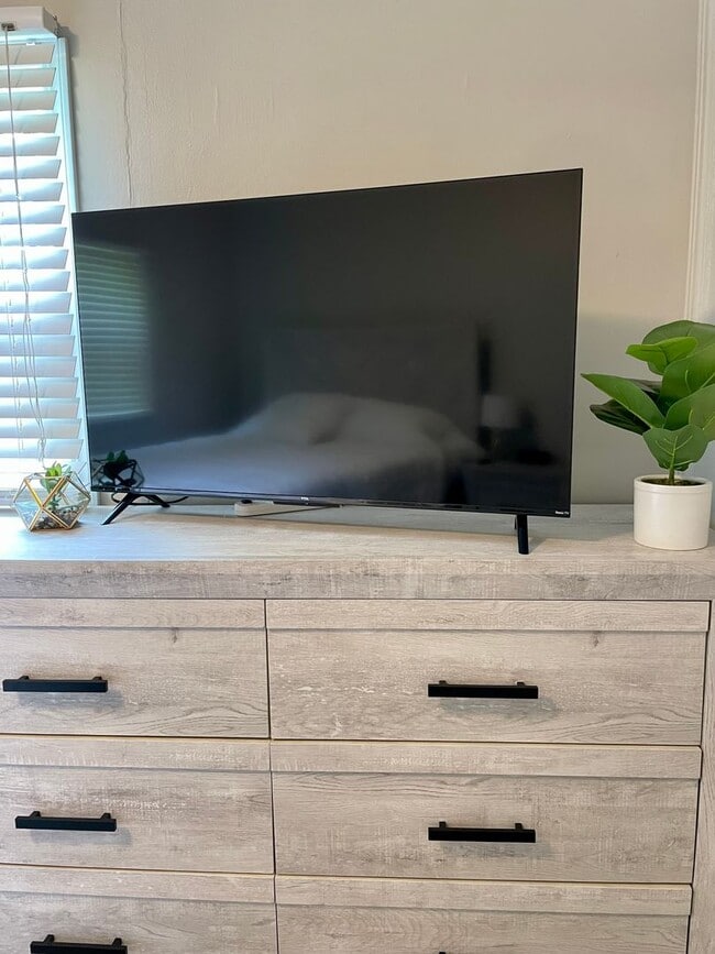 Photo - 6792 Hamilton St