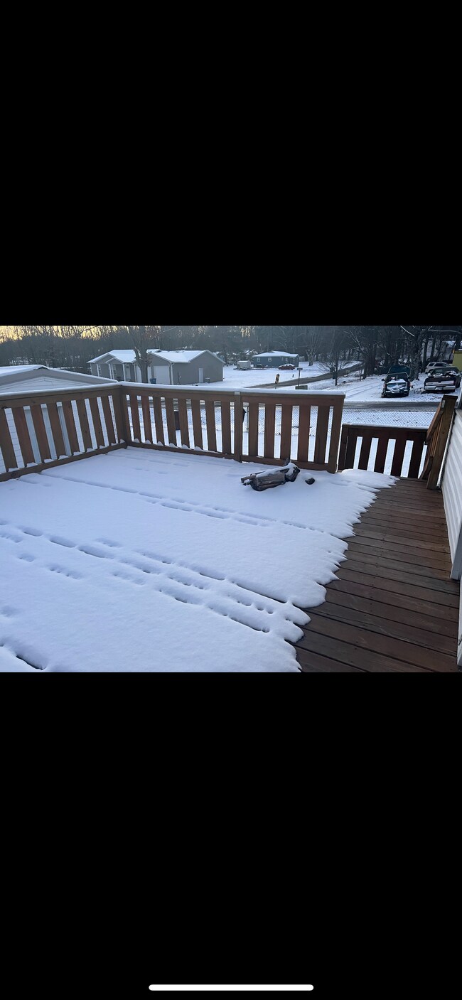 Deck - 17162 Betty Dr