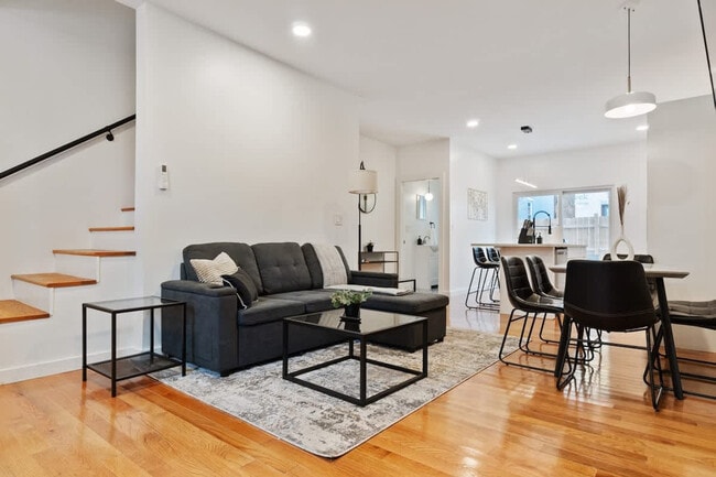 Photo - 1240 Butterfield Wy Apartamento Unidad ID1057440P