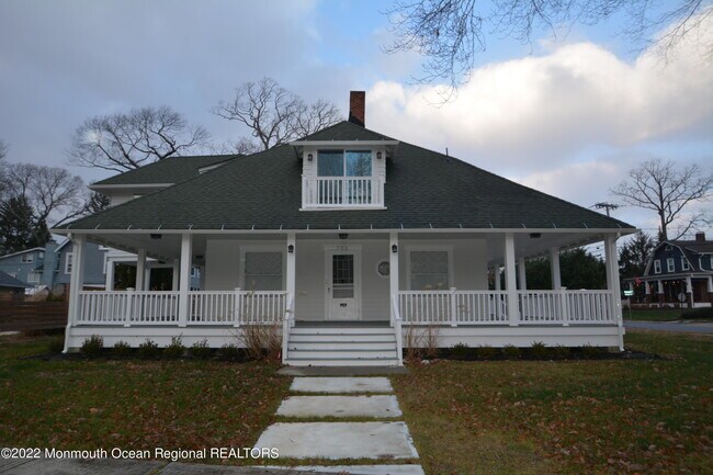 Photo - 703 S Edgemere Dr