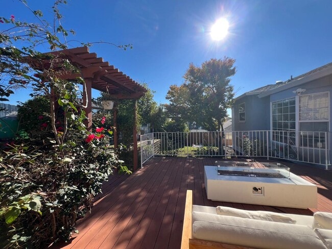 Photo - 3833 Brookdale Blvd