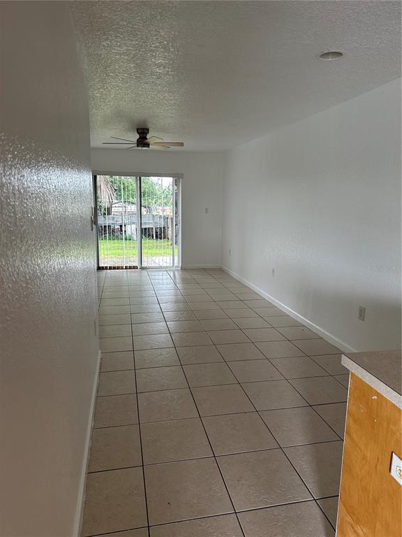 Photo - 752 E Broome St