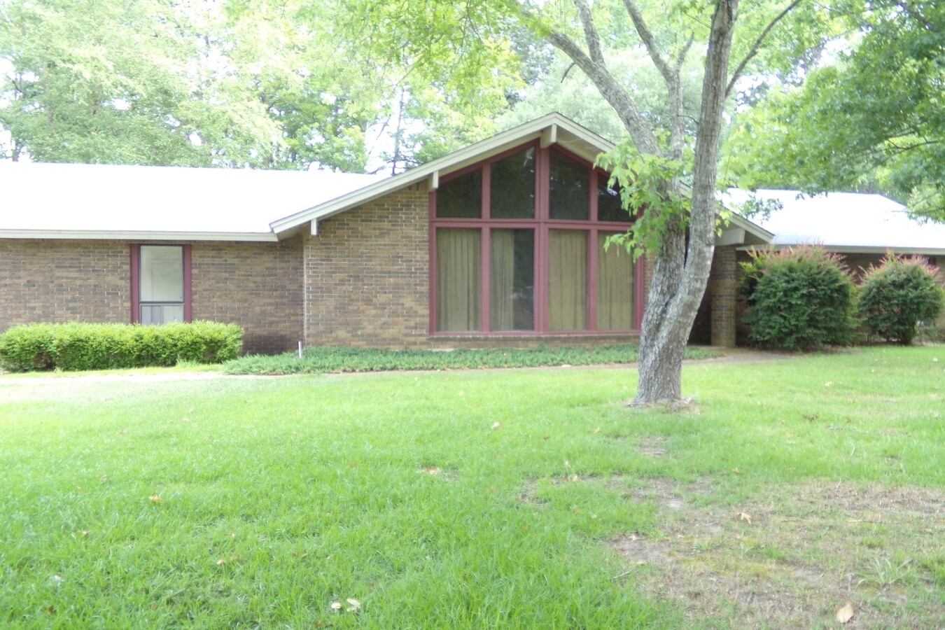 Hundred oaks - Hundred oaks House