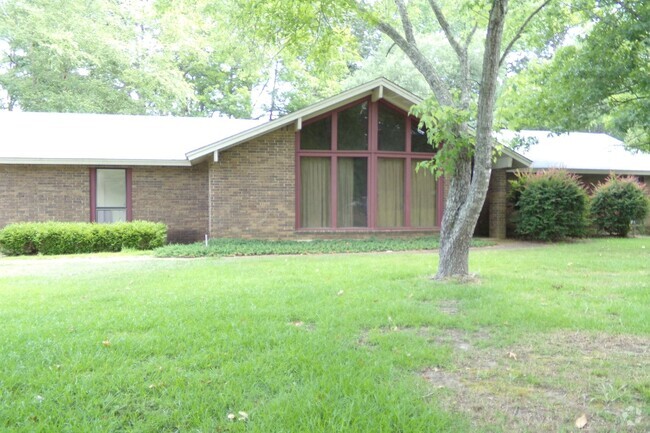 Building Photo - Hundred oaks Rental