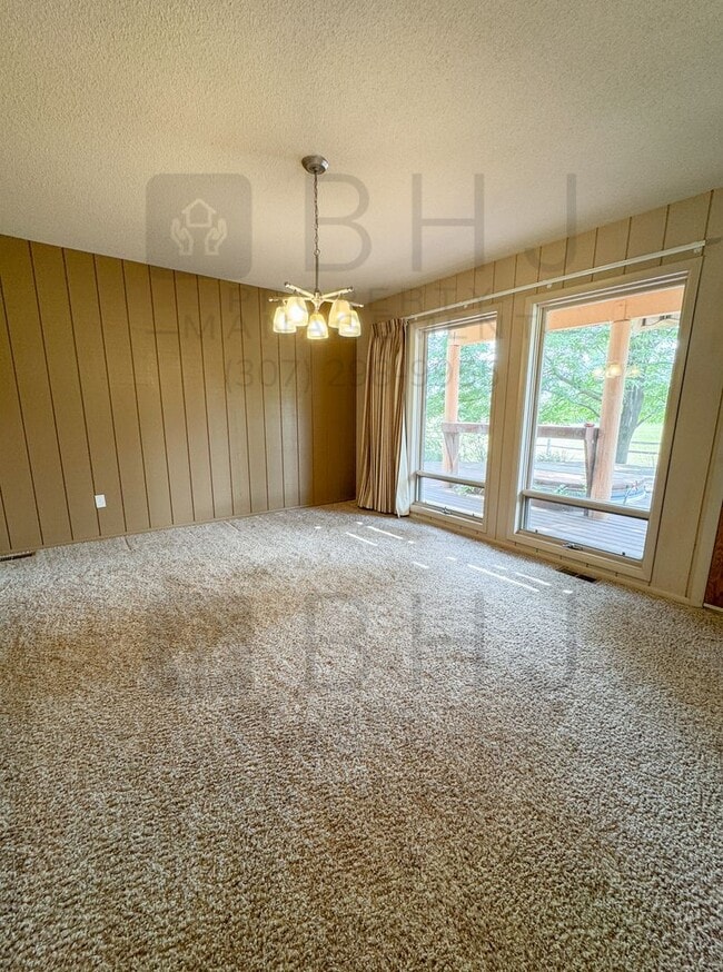 Photo - 21 Mills Ln